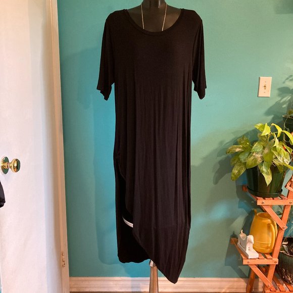 Torrid Supersoft Black Tunic - Picture 1 of 3